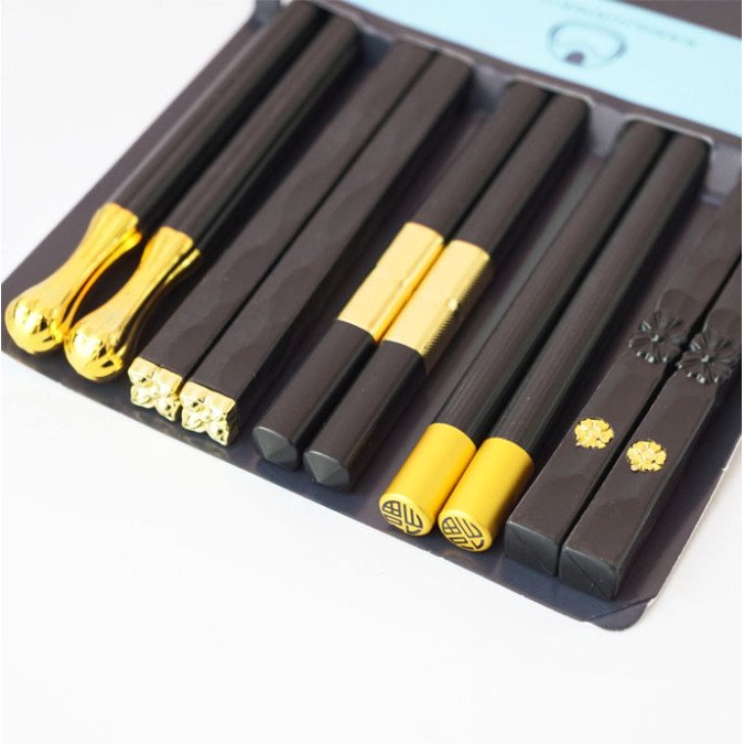Палочки для еды KangJu набор 5 пар Чёрные с золотом Пластик