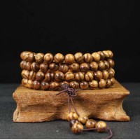 Vietnamese agar wood rosary 8mm.