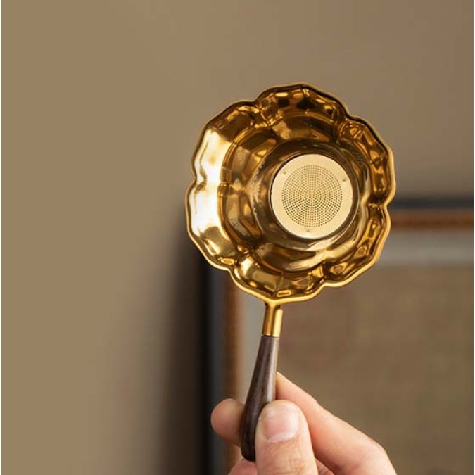 Tea Strainer Cha Lou "Golden Lotus" for Tea Ceremony