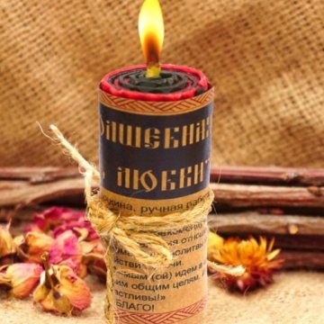 Свічка програмна з вощини Спіраль Кохання