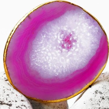 Зріз агата із золотою облямівкою 8 - 10 см. Рожевий